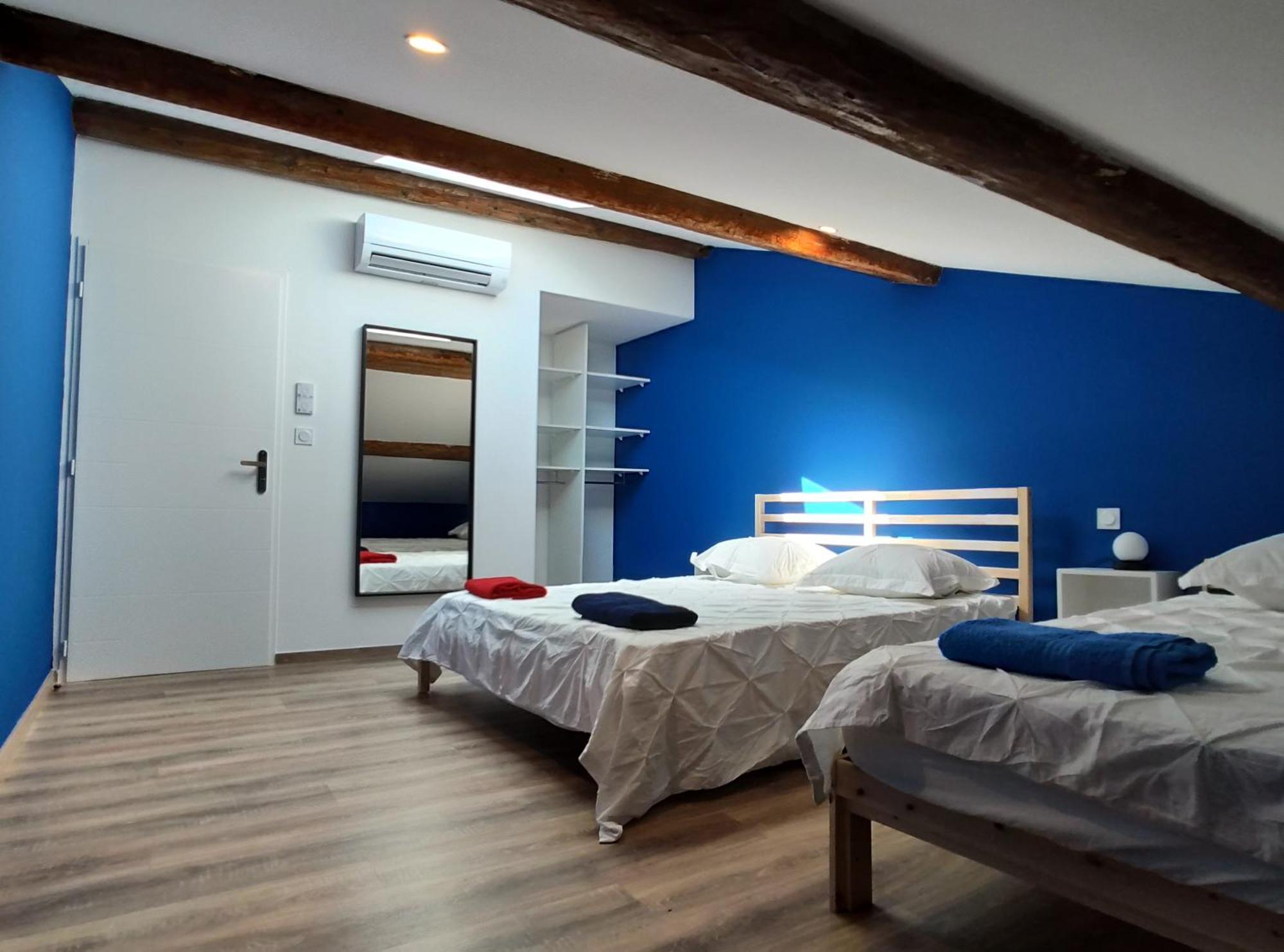 Colormix 3 Etoiles - 95M2 Plein Centre - Ensoleille Climatise Apartment Meze Luaran gambar