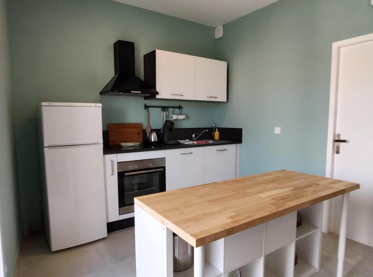 Colormix 3 Etoiles - 95M2 Plein Centre - Ensoleille Climatise Apartment Meze Luaran gambar