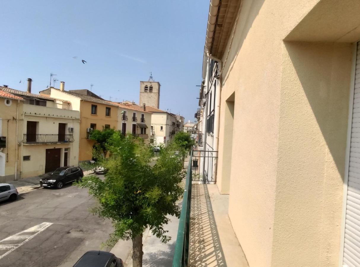 Colormix 3 Etoiles - 95M2 Plein Centre - Ensoleille Climatise Apartment Meze Luaran gambar