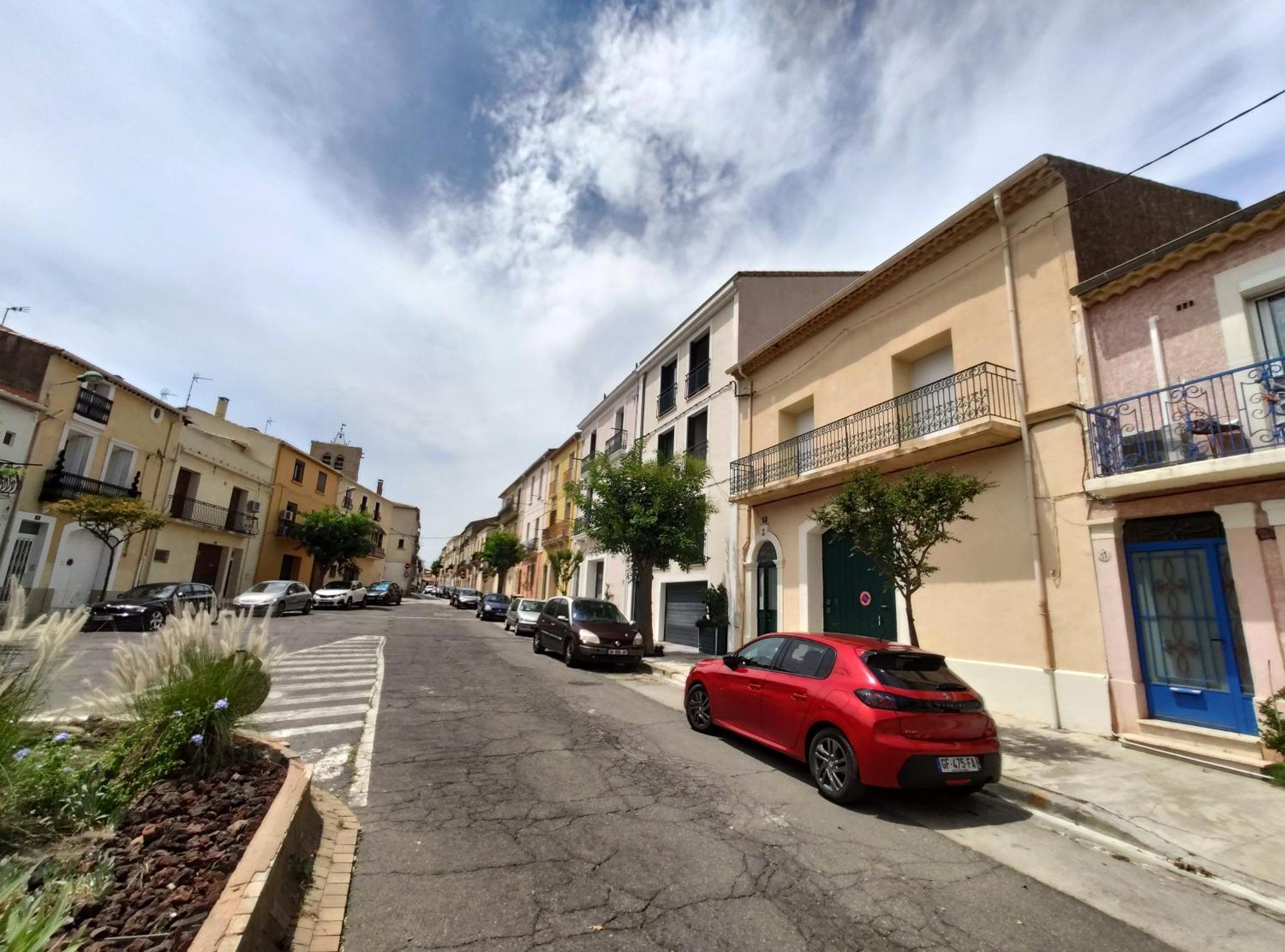Colormix 3 Etoiles - 95M2 Plein Centre - Ensoleille Climatise Apartment Meze Luaran gambar